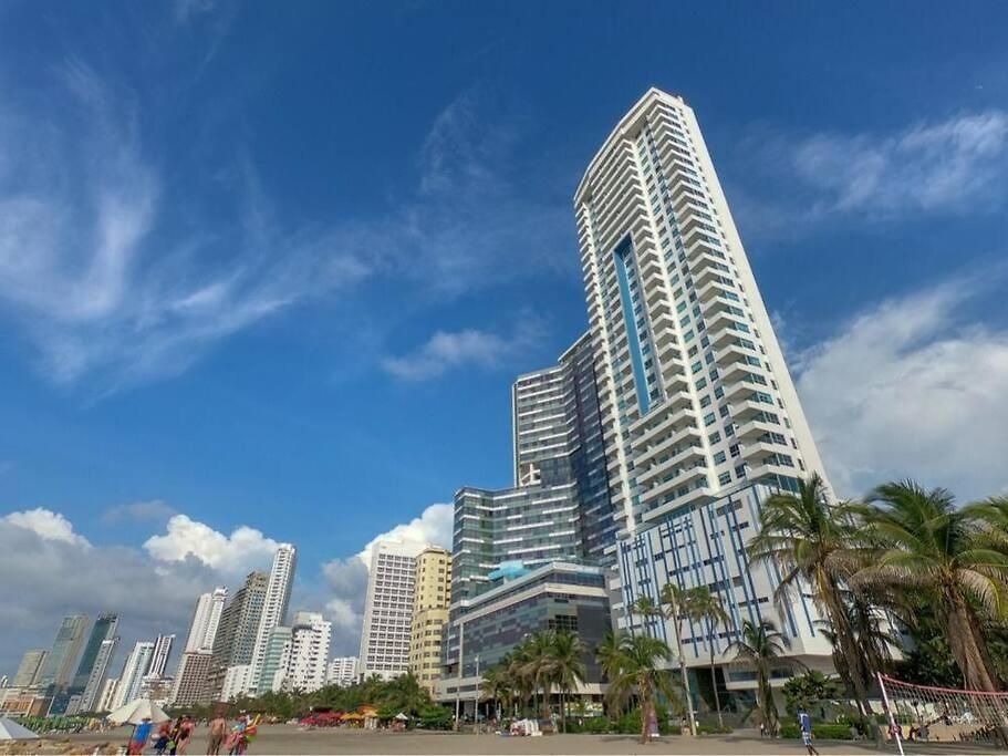 Phenomenal 2 Bedroom With Oceanview Balcony!